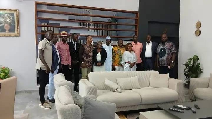 IMG_4502 Médias : Sanou Kerfalla Cissé, PDG du groupe de presse AFRIC VISION a célébré ses 33 ans de carrière dans le paysage médiatique guinéen .