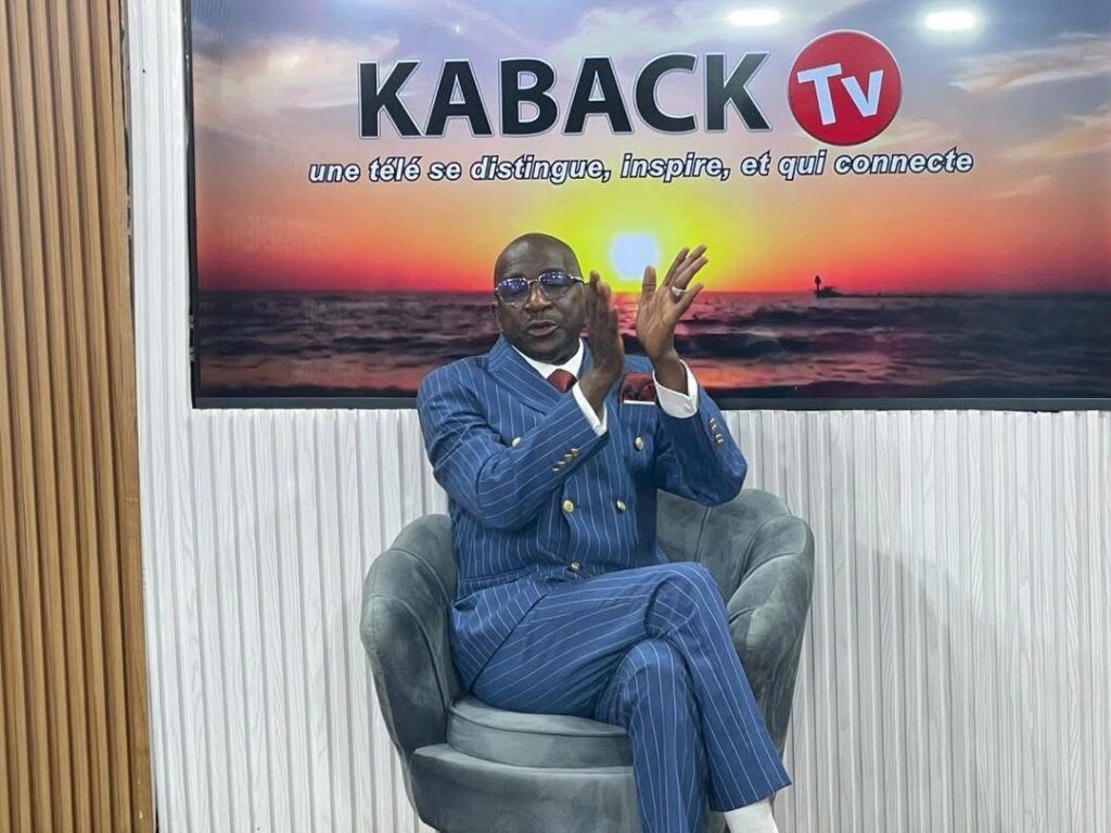 IMG_6058-1024x768 Médias : M. Sanou Kerfalla CISSÉ partage plus de 30 ans d’expérience journalistique avec la rédaction politique de KABACK TV .