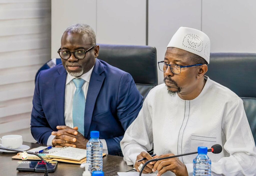 Digitalisation-des-marches-publics-le-Premier-Ministre-preside-la-5ᵉ-session-du-comite-de-pilotage-de-telemo-1-1-1024x703 DIGITALISATION DES MARCHES PUBLICS : LE PREMIER MINISTRE PRÉSIDE LA 5ᵉ SESSION DU COMITÉ DE PILOTAGE DE TELEMO