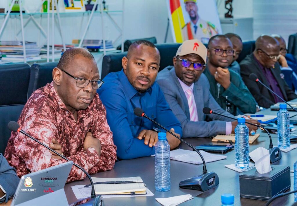 Digitalisation-des-marches-publics-le-Premier-Ministre-preside-la-5ᵉ-session-du-comite-de-pilotage-de-telemo-3-1024x710 DIGITALISATION DES MARCHES PUBLICS : LE PREMIER MINISTRE PRÉSIDE LA 5ᵉ SESSION DU COMITÉ DE PILOTAGE DE TELEMO