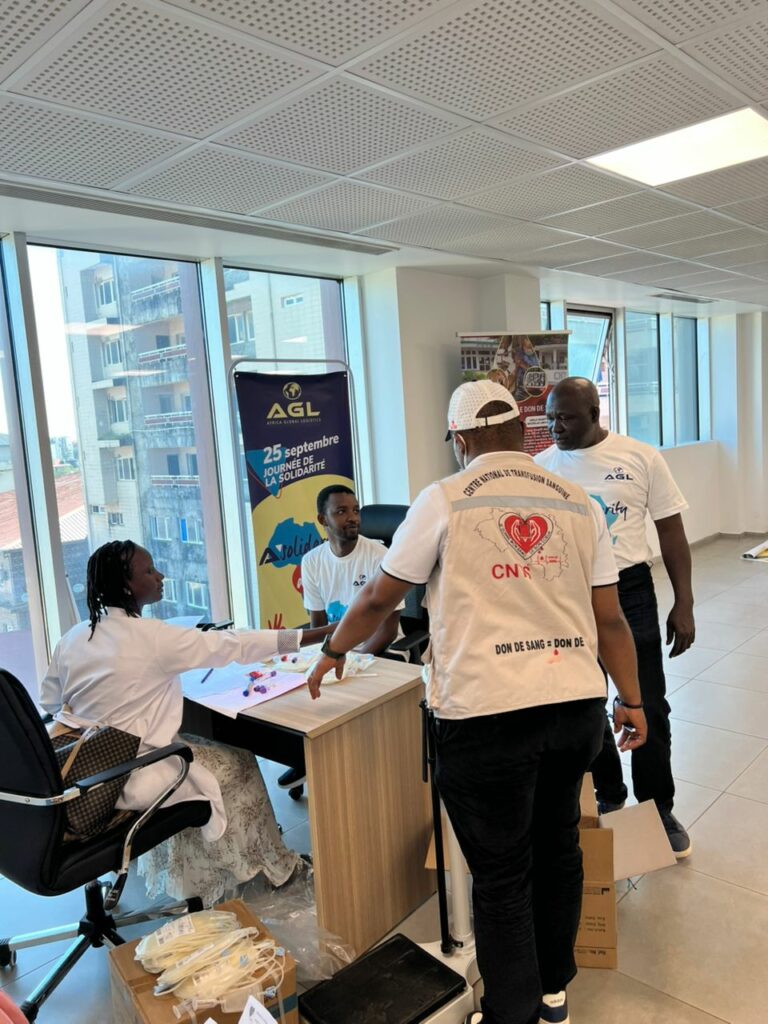 IMG-20250925-WA0008-768x1024 2ème édition de la Journée de la Solidarité : AGL et ses collaborateurs se mobilisent pour la santé des communautés.