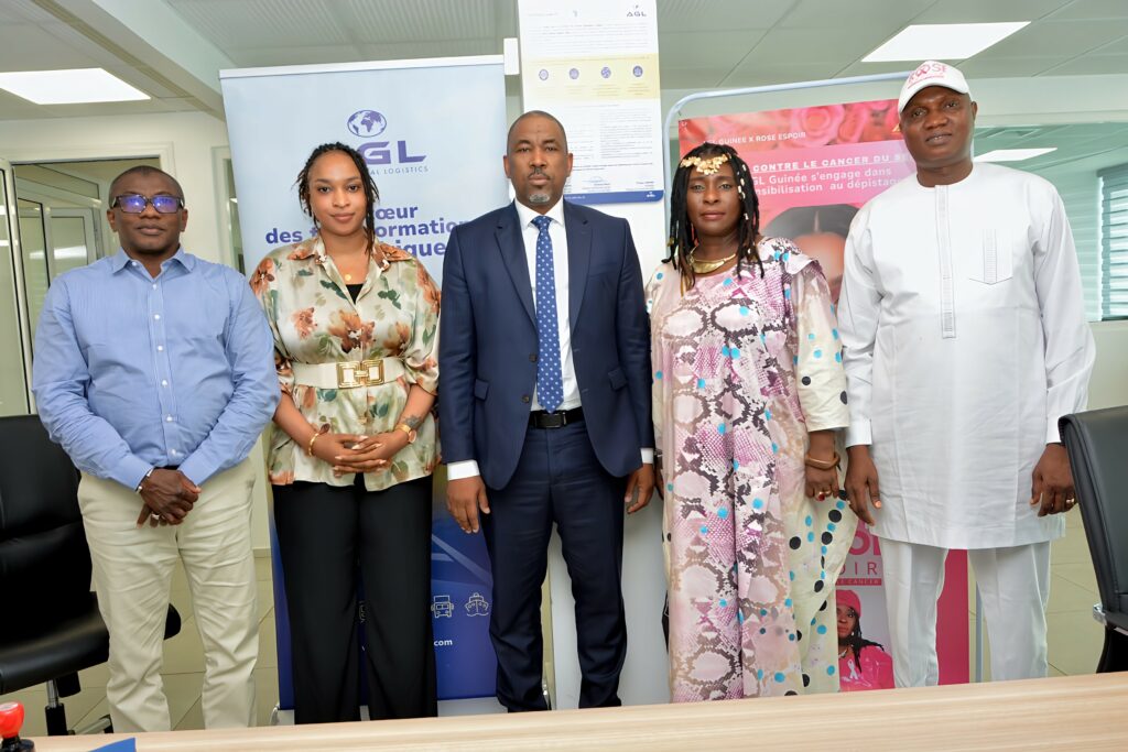 5D6996C8-3E99-4D52-9226-8FB8E217B24E-1024x683 Contre le cancer du sein et du col de l’utérus: AGL Guinée et la Fondation Sia Tolno unissent leurs forces