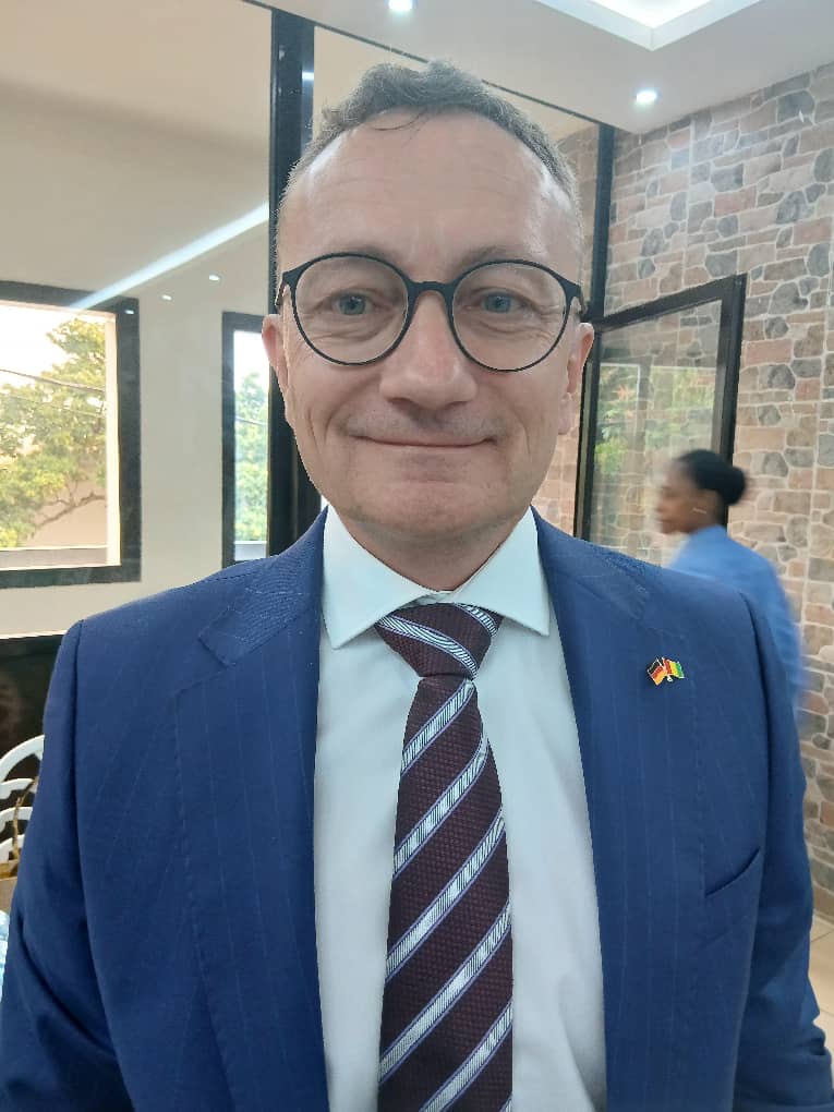 Reinhard Mecke Premier Secrétaire, Chef adjoint de la mission de l'Ambassade de la République fédérale d’Allemagne à Conakry.