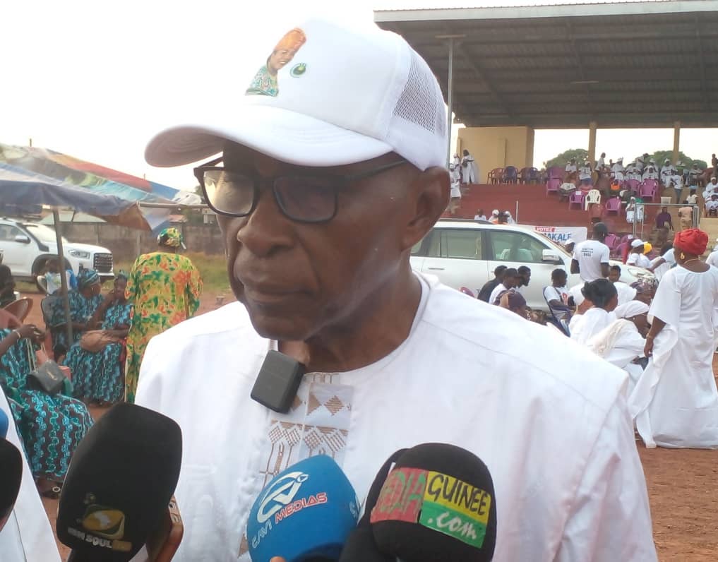 WhatsApp-Image-2025-11-29-at-22.34.26 Présidentielle 2025: la candidate Makalé Camara lance son opération de charme à Dubreka