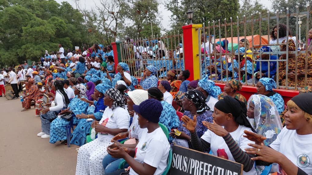 WhatsApp-Image-2025-12-02-at-20.02.12-1 Campagne présidentielle 2025: Hadja Makalé Camara à la conquête de la Basse Guinée