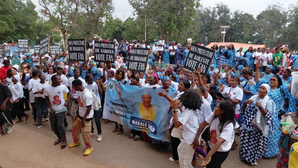 WhatsApp-Image-2025-12-02-at-20.02.16 Campagne présidentielle 2025: Hadja Makalé Camara à la conquête de la Basse Guinée
