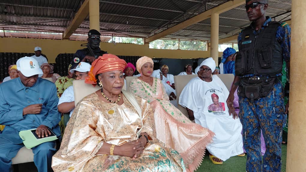 WhatsApp-Image-2025-12-02-at-20.02.17-1 Campagne présidentielle 2025: Hadja Makalé Camara à la conquête de la Basse Guinée