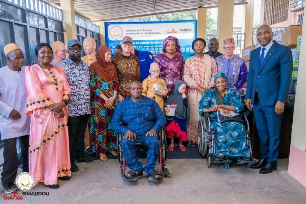 WhatsApp-Image-2026-02-26-at-08.39.15-2-1024x683 𝗦𝗼𝗹𝗶𝗱𝗮𝗿𝗶𝘁é : 𝟭 𝟬𝟬𝟬 𝗽𝗲𝗿𝘀𝗼𝗻𝗻𝗲𝘀 𝗮𝘁𝘁𝗲𝗶𝗻𝘁𝗲𝘀 𝗱'𝗮𝗹𝗯𝗶𝗻𝗶𝘀𝗺𝗲 𝗯é𝗻é𝗳𝗶𝗰𝗶𝗲𝗻𝘁 𝗱𝗲 𝗸𝗶𝘁𝘀 𝗱𝗲 𝗽𝗿𝗼𝘁𝗲𝗰𝘁𝗶𝗼𝗻 𝗲𝘁 𝗱𝗲 𝗱𝗶𝗴𝗻𝗶𝘁é