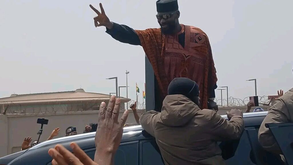 1000644759-1024x576 Guinée: le Président Doumbouya signe son retour.