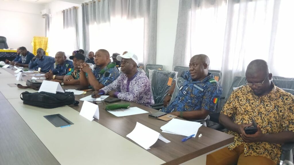 1000661422-1024x576 Lutte contre la stigmatisation liée au genre: Plan International Guinée renforce les capacités des hommes de médias et des forces de défense.