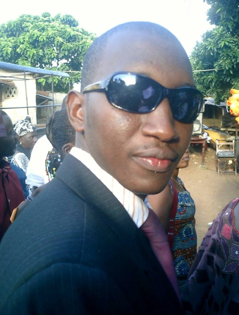 1000680242-776x1024 La rencontre d’outre tombe: Maco, Bebel, Lansana Conte et les autres (Par Sanou Kerfalla Cissé)