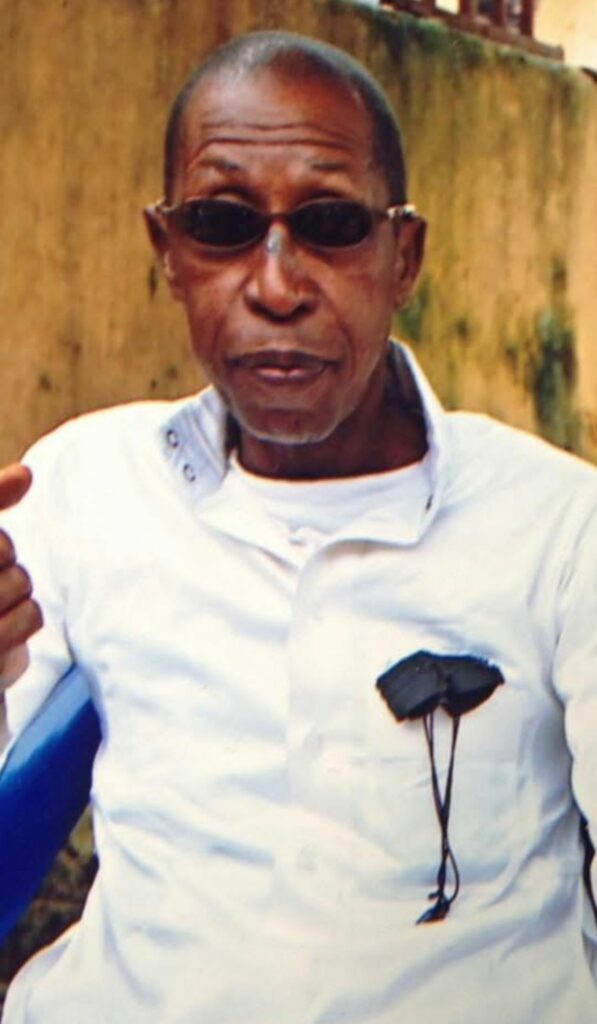 1000680245-597x1024 La rencontre d’outre tombe: Maco, Bebel, Lansana Conte et les autres (Par Sanou Kerfalla Cissé)