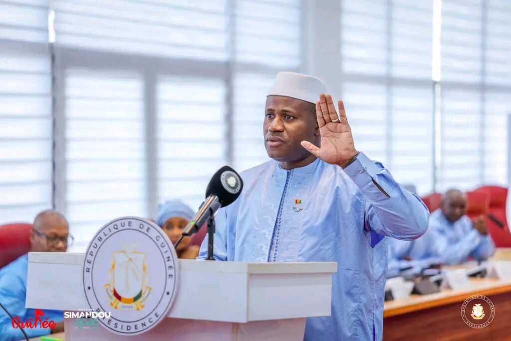 1000700575-1024x683 Présidence de la République : les membres du gouvernement jurent fidélité au Chef de l’État (images)