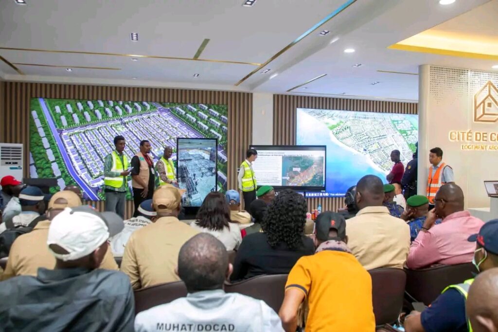 1000701675-1024x683 VISITE DE CHANTIER : ACCÉLÉRATION DES TRAVAUX SUR L’AXE SOUMBA–TANÉNÉ