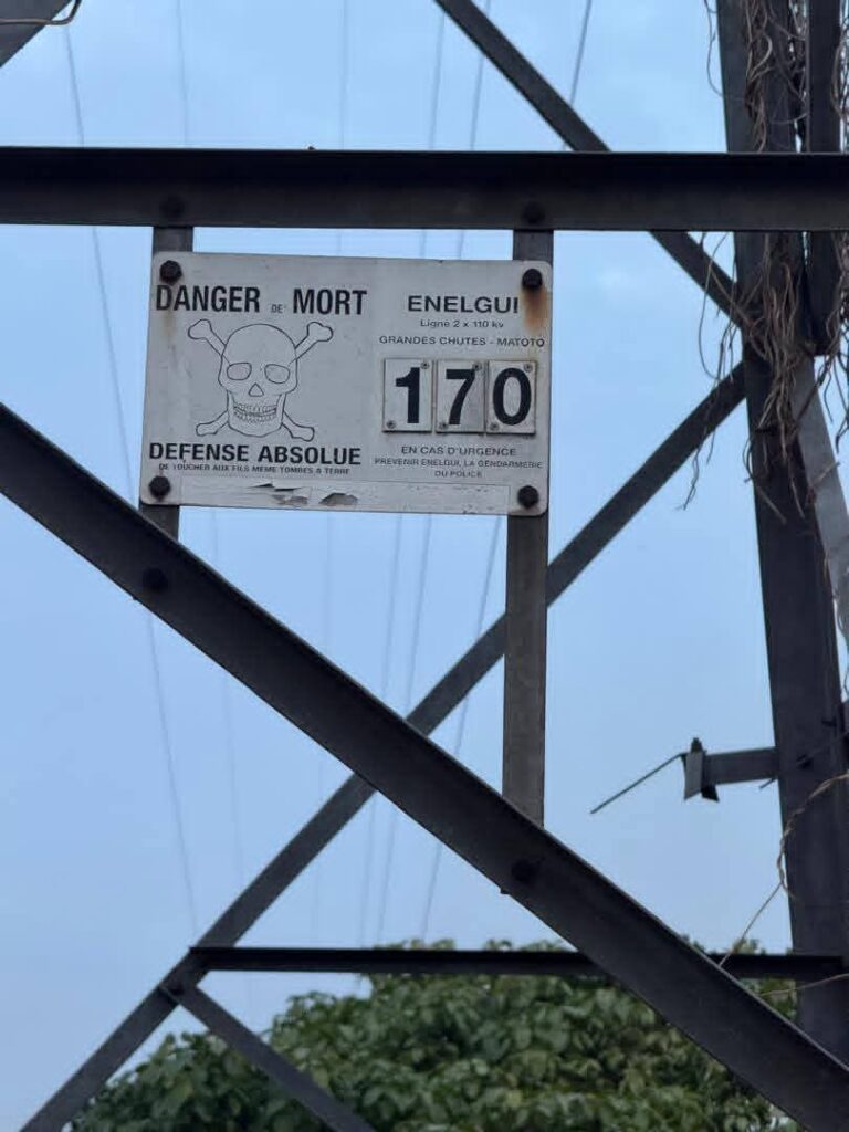 1000820313-768x1024 Electricité de Guinée: une ligne de transport haute tension est tombée à Yembeya (communique)