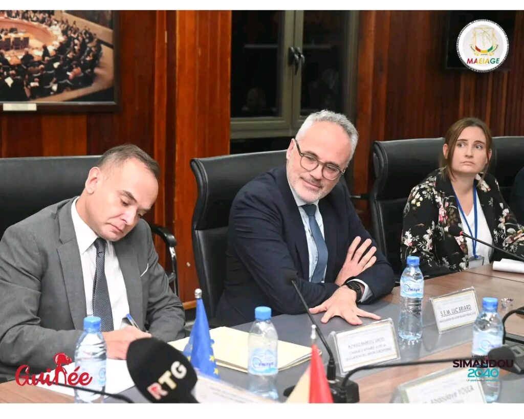 1000937485-1024x819 Migration et coopération: le Ministre des Affaires étrangères rencontre des Ambassadeurs européens