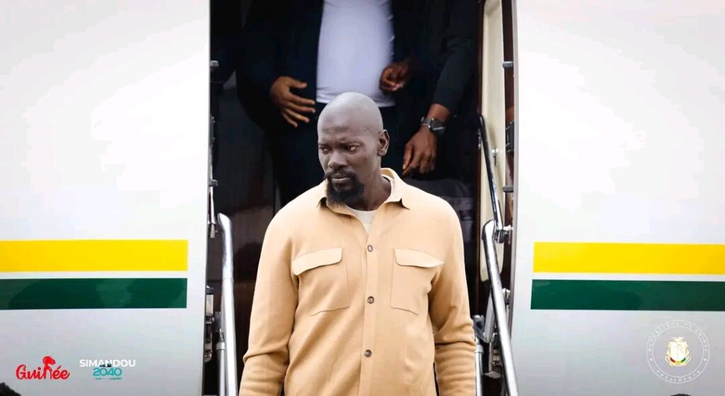 1000980855-1024x560 Présidence : Mamadi Doumbouya revient au bercail