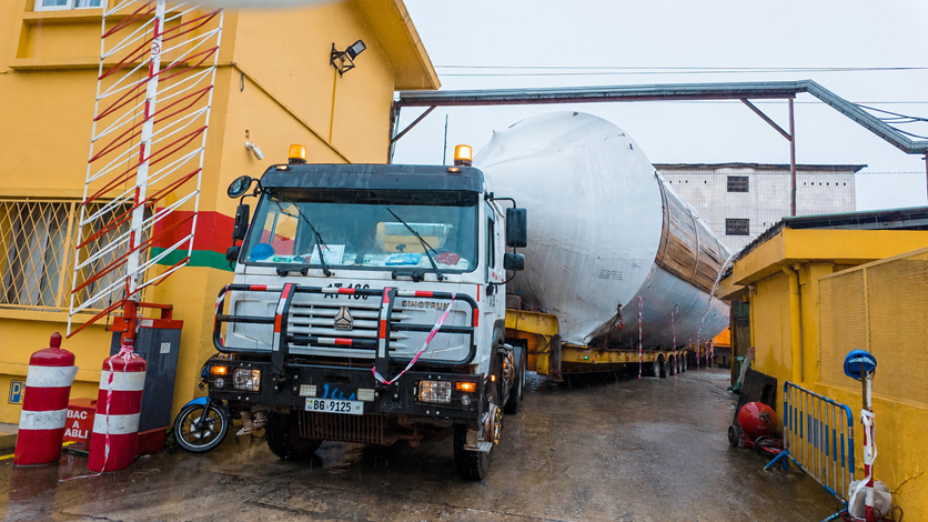 AGL-Guinee-3 AGL Guinée confirme son expertise à travers une opération logistique exceptionnelle pour la SOBRAGUI