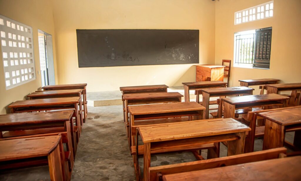 1001076328-1024x617 Education: AGL en Guinée investit dans l’avenir avec la construction et l’équipement de deux écoles primaires à Boké et à Siguiri